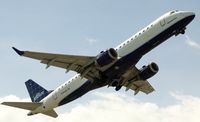 N198JB @ TNCM - N198JB