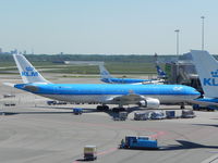 PH-AKB @ EHAM - KLM at Schiphol Airport - by Henk Geerlings