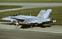 J-5007 @ LSMP - taxying to the active