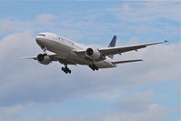 N785UA @ KORD - United Airlines N785UA Boeing 777-222, UAL836 arriving from Shanghai Pudong Int'l /ZSPD, RWY 28 approach KORD. - by Mark Kalfas