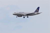N829UA @ ORD - United Airlines Airbus A319-131, UAL723 arriving from Toronto Pearson Int'l /CYYZ, RWY 27L approach KORD. - by Mark Kalfas