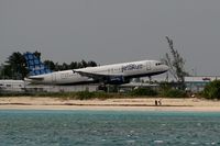 N587JB @ TNCM - N587JB