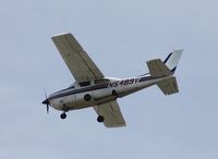 N5489V @ TPA - Flight Express C210