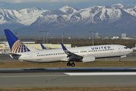 N77525 @ PANC - United Boeing 737-800