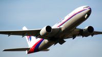 9M-MRH @ KUL - Malaysia Airlines - by tukun59@AbahAtok