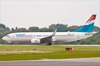 D-AXLK @ ELLX - Boeing 737-86J, - by Jerzy Maciaszek