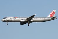 OE-LEZ @ LOWW - NIKI A321 - by Andy Graf-VAP