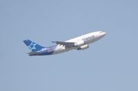 C-GTSH @ LFPG - Air Transat 'welcome'