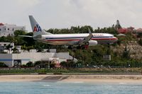 N852NN @ TNCM - N852NN
