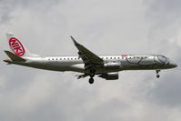 OE-IHB @ LOWW - Rwy 11 - by Bernd Karlik - VAP
