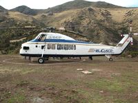OB-1840P - Near Huillque, Cusco, Perú - by John M. Siriunas