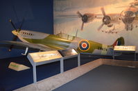 EN474 - Air and Space Museum - by Ronald Barker