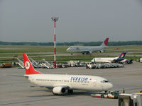 TC-JEY @ LHBP - Ferihegy - by Ferenc Kolos
