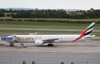 A6-EGL @ LOWW - Emirates Boeing 777