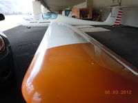 N4601M @ PHDH - Looooong wing of N4601M - by Hana Hou