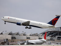N138DL @ KLAX - Taken from tarmac