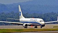 B-5318 @ KUL - Xiamen Airlines - by tukun59@AbahAtok