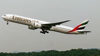 A6-EGA @ KUL - Emirates - by tukun59@AbahAtok