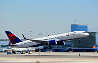N688DL @ KLAS - N688DL Delta Air Lines 1998 Boeing 757-232 C/N 27587

- Las Vegas - McCarran International (LAS / KLAS)
USA - Nevada, June 14, 2012
Photo: Tomás Del Coro - by Tomás Del Coro
