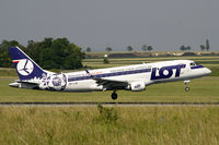 SP-LIA @ LOWW - Rwy 34 - by Bernd Karlik - VAP