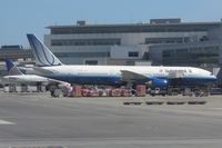 N794UA @ KSFO - At San Francisco - by Micha Lueck