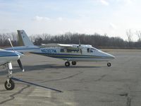 N6307M @ 05C - Tarmac