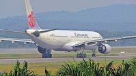 B-18305 @ KUL - China Airlines - by tukun59@AbahAtok