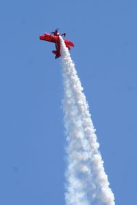 N260HP @ KCNO - Sean Tucker going vertical - by Nick Taylor
