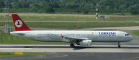 TC-JMH @ EDDL - Turkish Airlines, on Rwy 05R at Düsseldorf Int´l (EDDL) - by A. Gendorf