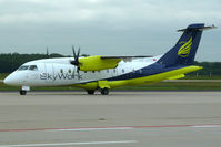 HB-AEO @ CGN - visitor - by Wolfgang Zilske