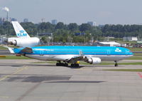 PH-KCF @ EHAM - AMS - by Ferenc Kolos