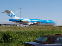 PH-KZC @ EHAM - 8nAMS - by Ferenc Kolos