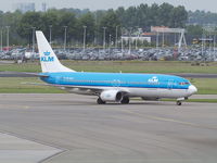 PH-BXD @ EHAM - AMS - by Ferenc Kolos