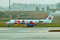 B-3019 @ ZPPP - Canadair CRJ-200ER [7581] (China Eastern Airlines) Kuming-Wujiaba~B 22/10/2006. Seen here taxiing for departure.