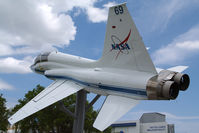 N969NA - Kennedy Space Center visitors center. - by Ferenc Kolos