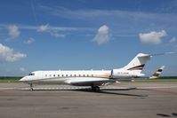 EC-KJH @ EHLE - Just arrived at Lelystad Airport to get a new livery by QAPS - by Jan Bekker