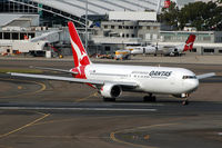 VH-OGG @ YSSY - At Sydney - by Micha Lueck