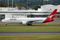 VH-OGR @ YSSY - At Sydney - by Micha Lueck