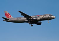 OE-LEB @ EDDF - Short Final 25L