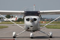 OE-KLP @ LOAU - Cessna 172 S - by Juergen Postl