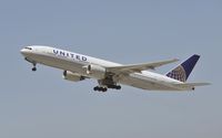 N221UA @ KLAX - Departing LAX on 25R - by Todd Royer