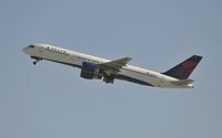 N615DL @ KLAX - Departing LAX on 25R