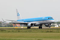 PH-EZL @ EHAM - Polderbaan - by Markus579