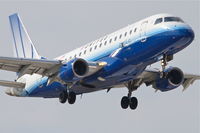 N652RW @ KORD - Shuttle America/United Express Embraer ERJ 170-100 SE, TCF3456 arriving from KLGA, RWY 14R approach KORD. - by Mark Kalfas