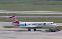 OE-LFL @ LOWW - Austrian Arrows Fokker 70 - by Thomas Ranner