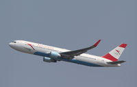 OE-LAE @ LOWW - Ausrian Airlines Boeing 767 - by Thomas Ranner