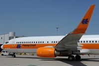 D-ATUF @ LOWW - hapag Loyd Boeing 737-800 - by Dietmar Schreiber - VAP