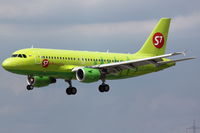 VP-BTS @ EDDL - S7 Airlines, Airbus A319-114, CN: 1164 - by Air-Micha