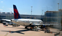 N357NW @ KDCA - DCA, VA - by Ronald Barker