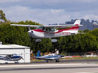 N172EP @ KSMO - N172EP arriving on RWY 21 - by Torsten Hoff